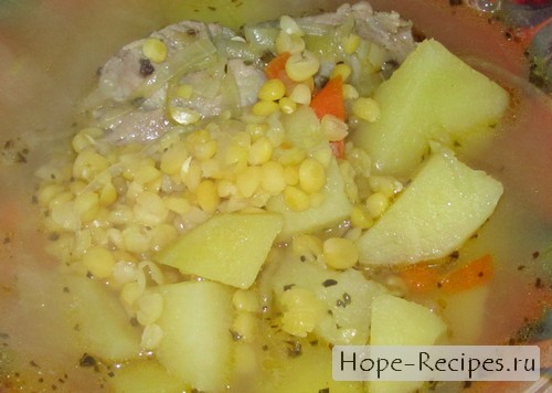 Готовим сытный и вкусный гороховый суп