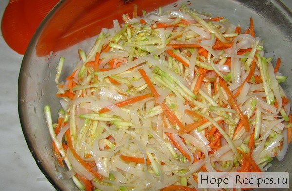Рецепт салата с рисовой лапшой