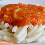 Готовим в пост рисовые макароны с томатным соусом