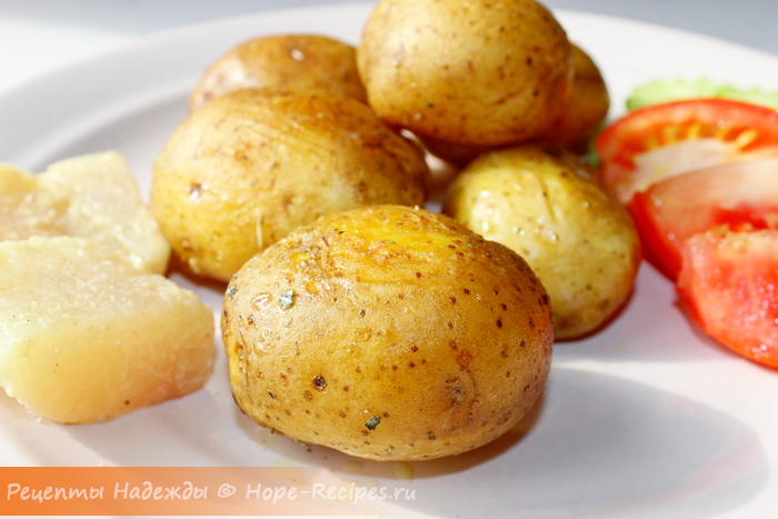 Вкусная жареная картошечка с золотистой корочкой